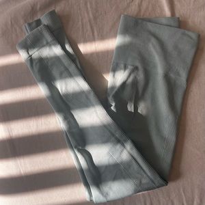 Set Active blue mint leggins Perfect condition